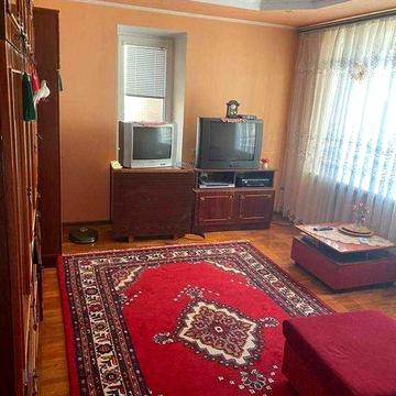 3 кімнатна квартира в цегляному будинку на вул. Симоненка у Львові