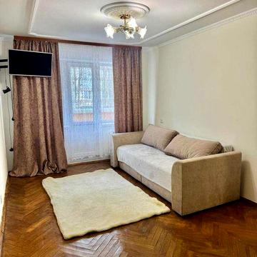 Оренда двокімнатної квартири з ремонтом вулиця Пасічна