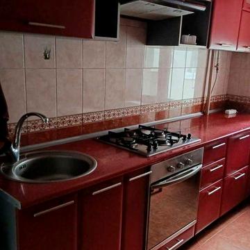 Сдам хорошую 2 комнатную  квартиру на Победе