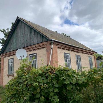 Продам будинок м.Бобровиця 18000 у.о. торг