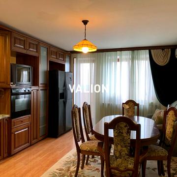 Святошинська вул., 4