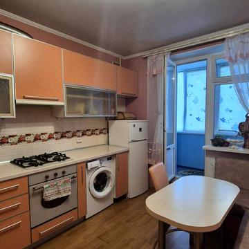 Академіка Сахарова вул., 20