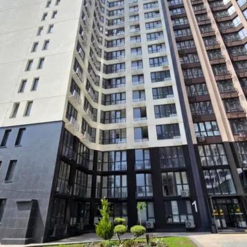 Івана Франка вул., 40