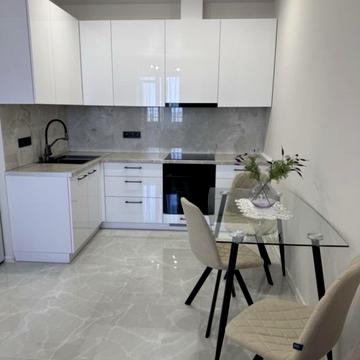 Варненська вул., 25/2