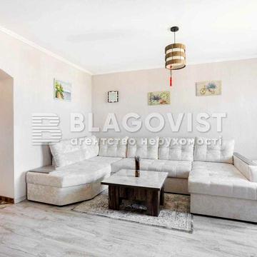 Автономна кввртра, світло, тепло завжди є. Нові Петрівці.