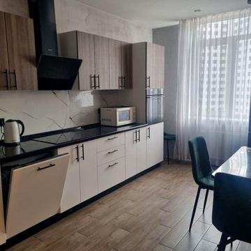 Сдам 3 ком. в молодежном комплексе. ЖК Дмитриевский