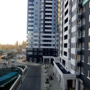 Варненська вул., 27а/2