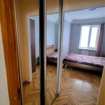 Дружби народів метро оренда 2х кімнатна