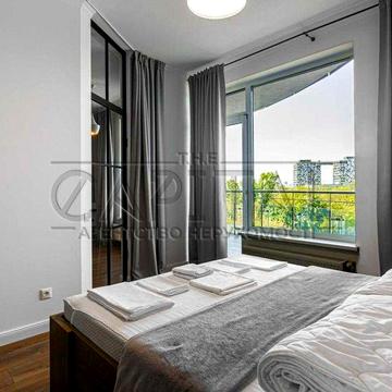 Оренда  3 кімнатної квартири в АВТОНОМНОМУ ЖК