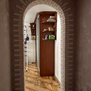 Продажа 2х комн квартиры на Бабурке