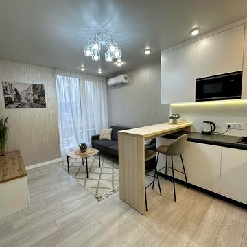 Зарічна вул., 4