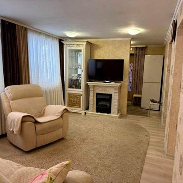 3к квартира з ВЛАСНИМ ВХОДОМ   в Центрі! Автономне опалення