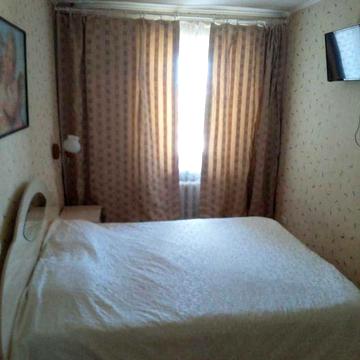 Сдам 2-комнатную квартиру на проспекте Леси Украинки 1, центр !