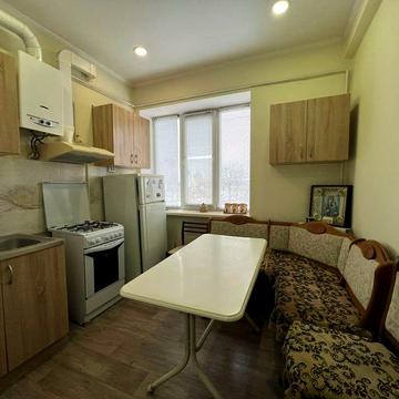 "Сталинка"  1к-ая квартира на Ат.Головатого, Пересыпский мост