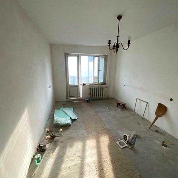 Продам 1 кімн. кв. на вул. С. Палія/район ринку Меркурій