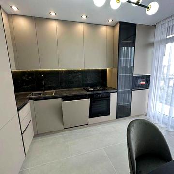 Оренда дизайнерської 1 км квартири поруч з центром