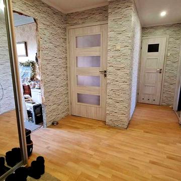 в. Миколайчука, продаж трьохкімнатної квартири в чешці