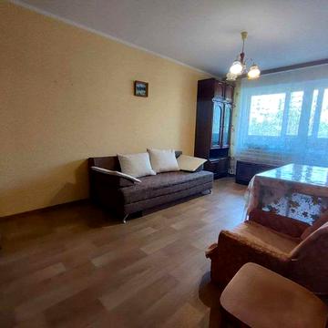 Довгострокова оренда трикімнатної кв-ри р-н Митниця вул. Припортова, 8