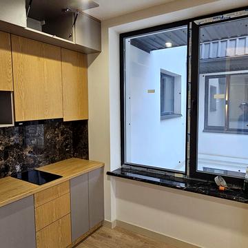 Вчительська вул., 16