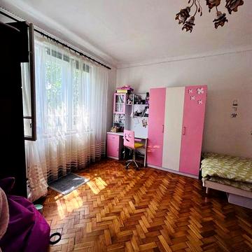 Продаж 3 кімн. Вул.ПЕТЕФІ