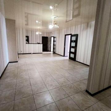 Оренда 3х кімнатної квартири Центр, Проскурівська, ціна 12500, є меблі