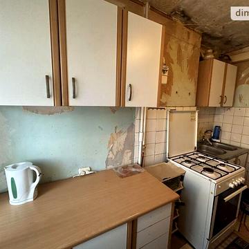 Продаж 2к Квартира Кондратюка Юрія (Комунарівська) вулиця