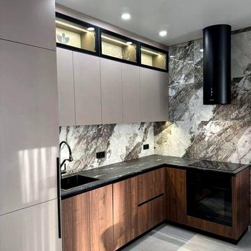 Кадор на Краснова. Вид на  іподром. Єоселя. Без комисії ЖК 65 Перлина