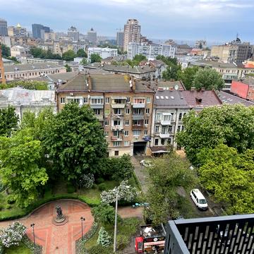 Бульварно-Кудрявська вул. (Воровського), 17