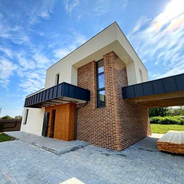 ПРОДАЄТЬСЯ житловий будинок