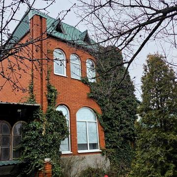 Сдам дом в Запорожье .  Шевченковский район .