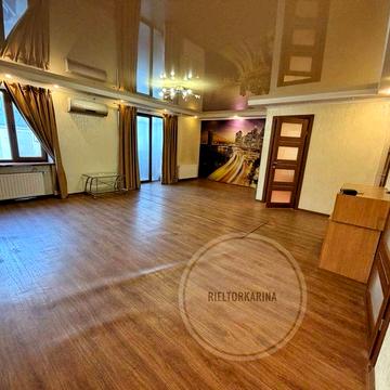 Продаж 3к квартири 3 Слобідська/ринок Юліана 1 поверх з 9 індив. опал.