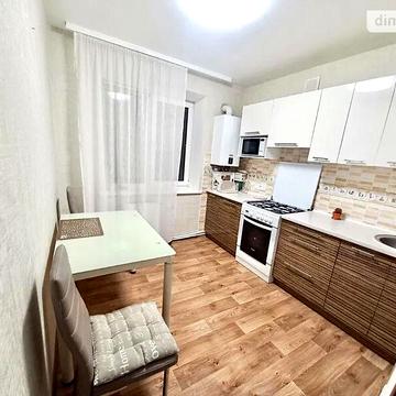 Продаж 3к Квартира Наукова вулиця