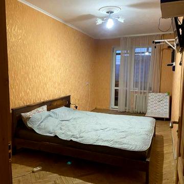 Продаж 3 кімнатної квартири вул. Наукова