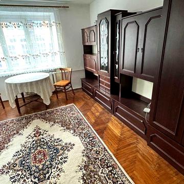 2к вул. Хоткевича(р-н маг. Дарницький), БЮДЖЕТНА КВ-РА, техніка, меблі