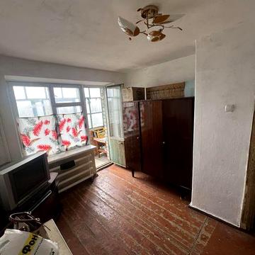 Однокімнатна гостинка на Молодіжному