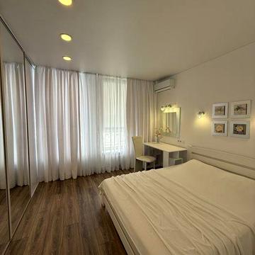 ЖК НИВКИ ПАРК, Генератор , паркинг, метро 3хв пішки .