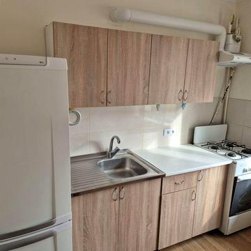 Оренда 3 кімнатной квартири з паркомістом.