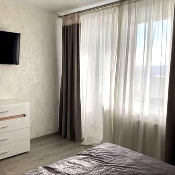 Двокімнатна в НОВОБУДОВІ з ремонтом