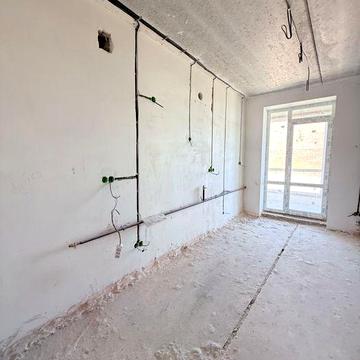 Велика 2к з частковим ремонтом! Газ! Балкон! Єоселя, сертифікат!