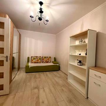 Продається квартира біля Дастору