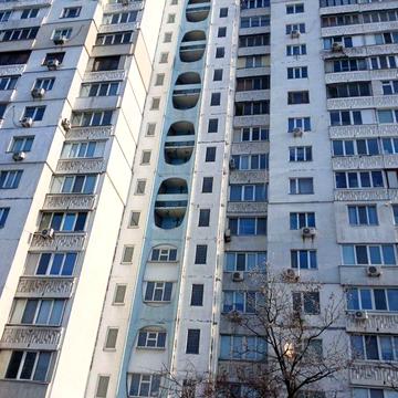 Продам 3 -х кімнатну квартиру Бажана,7