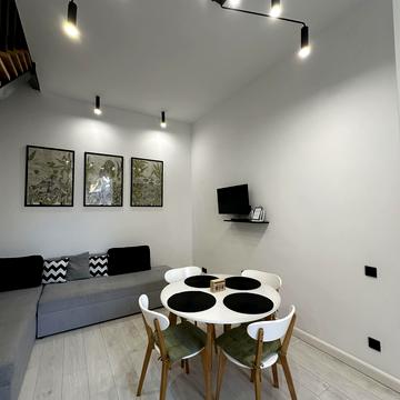 Січових Стрільців вул. (), 2