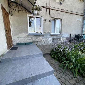 Транспортна вул., 5