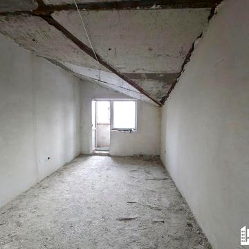 Світла двостороння квартира з видом на річку — декілька хв до центр