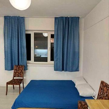 Светлая квартира студия возле гипермаркета "Таврия-В Аэропортовская"