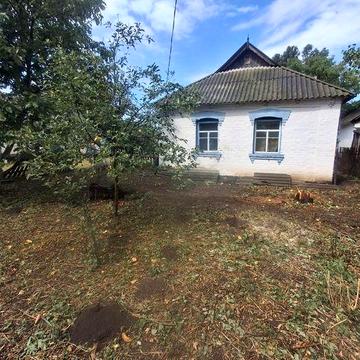 Продам гарний будинок в селі