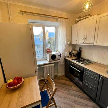 Оренда 2к квартири історичній Поділ, метро Контрактова площа.