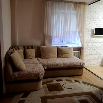 Здам трикімнатну квартиру.