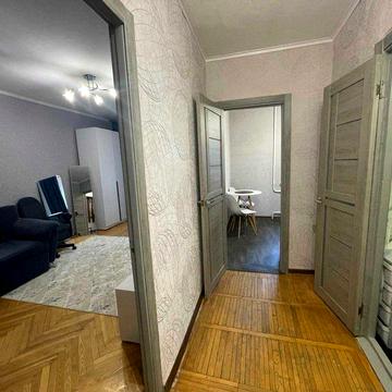 Ст.М.Святошин. Оренда 1-к., газова плита. Вул.Львівська, буд.12.