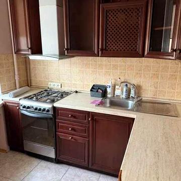 Оренда 2к квартири в центрі міста, 3/4 поверх, цегла